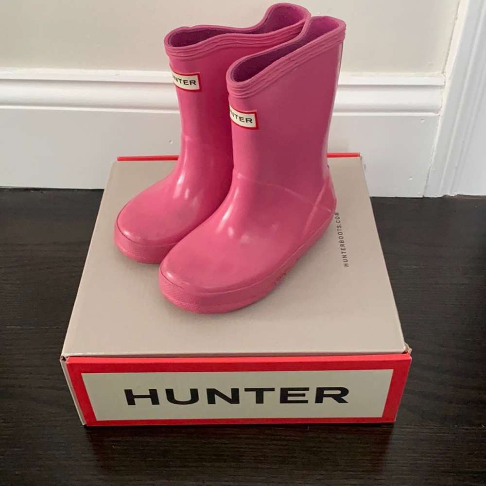 Hunter size 7 rain boots